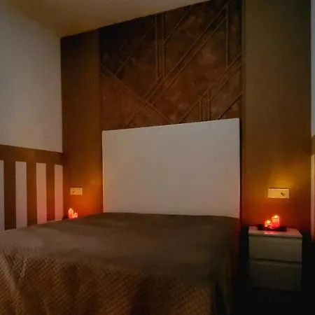 Flamenco, Apartamento Exclusivo De Dos En El Pleno Del Casco Antiguo, Alicante, Playa, Centro Historico, Rambla Alicante