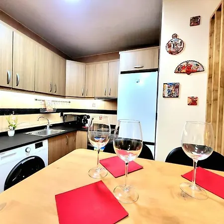 Flamenco, Apartamento Exclusivo De Dos En El Pleno Del Casco Antiguo, Alicante, Playa, Centro Historico, Rambla Apartment