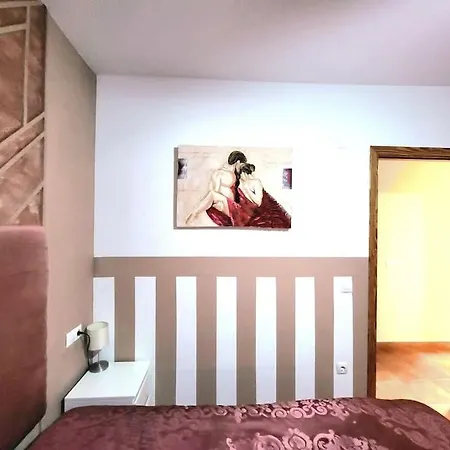Apartment Flamenco, Apartamento Exclusivo De Dos En El Pleno Del Casco Antiguo, Alicante, Playa, Centro Historico, Rambla